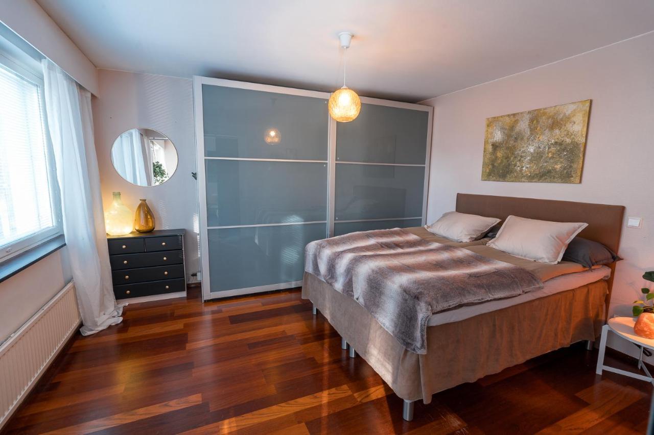 Nordic Gem Near Railway Station, Free Parking And Wifi Apartment โรวานิเอมิ ภายนอก รูปภาพ