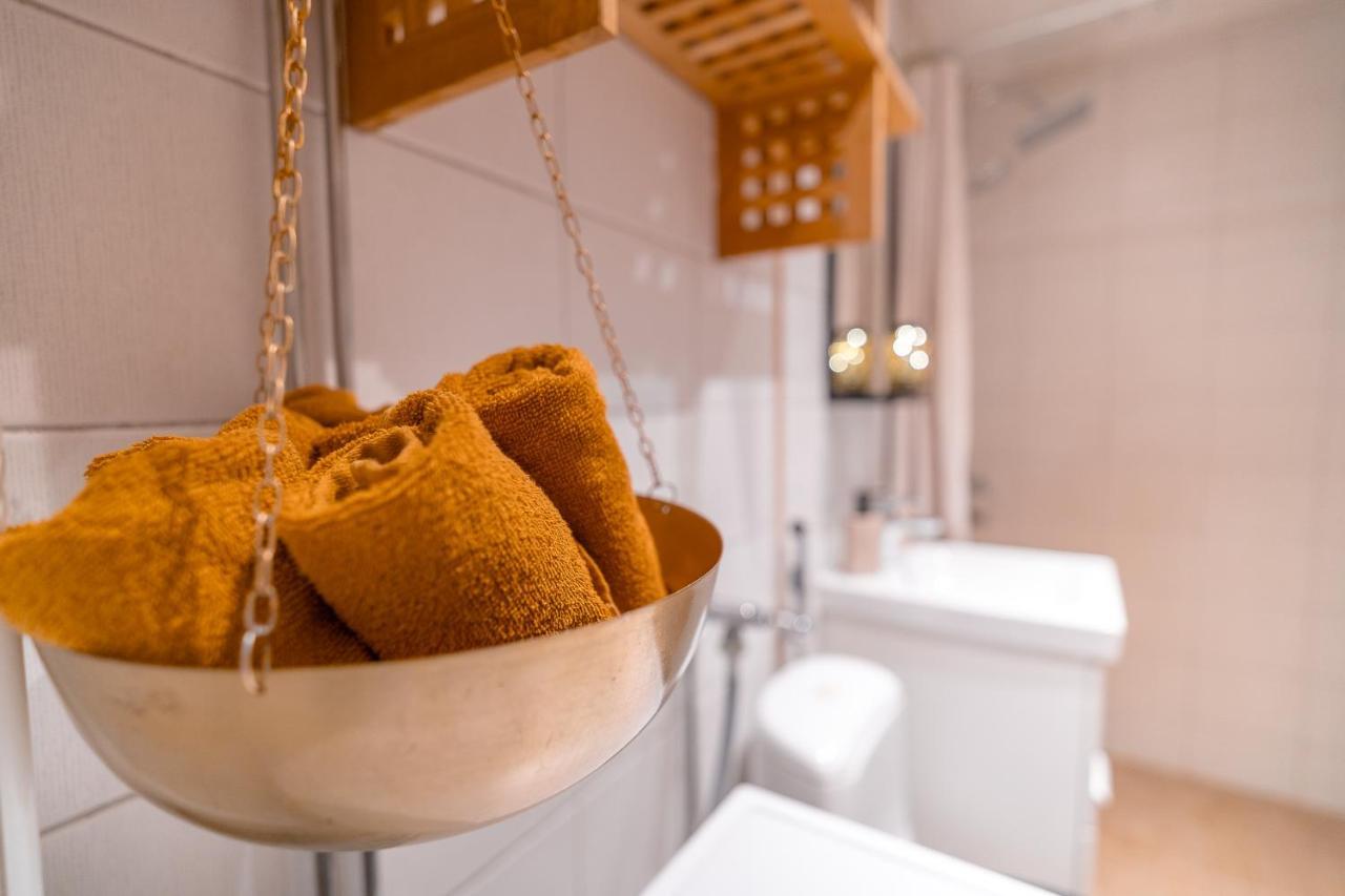 Nordic Gem Near Railway Station, Free Parking And Wifi Apartment โรวานิเอมิ ภายนอก รูปภาพ