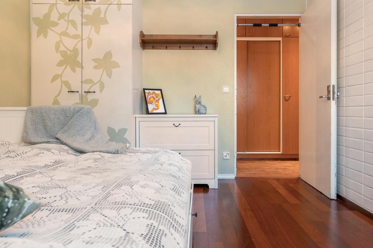 Nordic Gem Near Railway Station, Free Parking And Wifi Apartment โรวานิเอมิ ภายนอก รูปภาพ