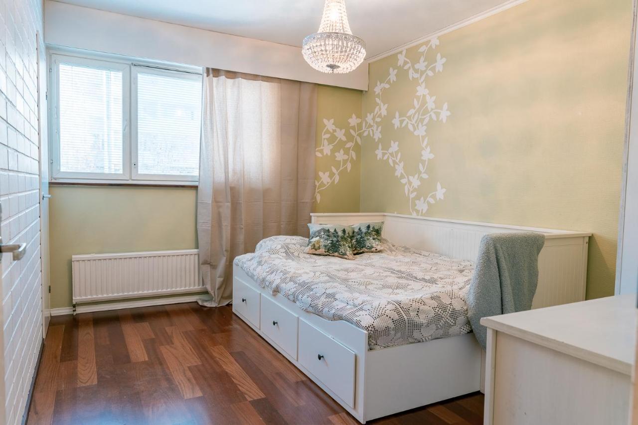 Nordic Gem Near Railway Station, Free Parking And Wifi Apartment โรวานิเอมิ ภายนอก รูปภาพ